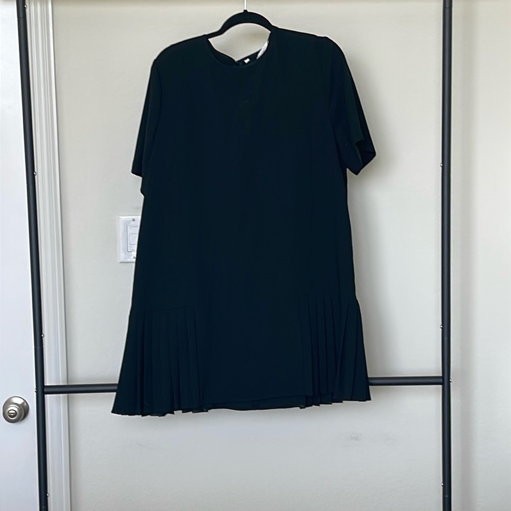 Short black pleated Zara dress brand new with tags